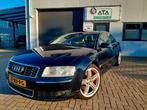 YOUNGTIMER Audi A8 4.2 Quattro 335PK AUT 2004 Blauw NAP, Auto's, Audi, Automaat, 4172 cc, 109 €/maand, Bedrijf