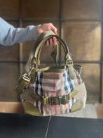 Burberry handtas, origineel, ongebruikt en met certificaat., Handtas, Groen, Ophalen of Verzenden, Zo goed als nieuw