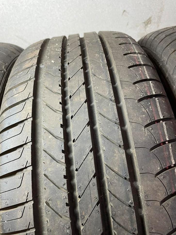 “205 50 r17 goodyear. Demo. puntjes zitten er nog op”, Auto-onderdelen, Banden en Velgen, Band(en), Zomerbanden, 17 inch, 205 mm