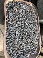 Gratis kruiwagen vol met antraciet basalt grind, Tuin en Terras, Grind, Keien en Split, Ophalen, Gebruikt, Antraciet, Grind
