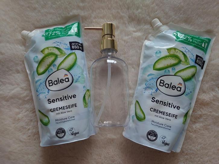 set Balea cremezeep 1700ml + dispencer Nieuw, Sieraden, Tassen en Uiterlijk, Uiterlijk | Lichaamsverzorging, Nieuw, Overige typen