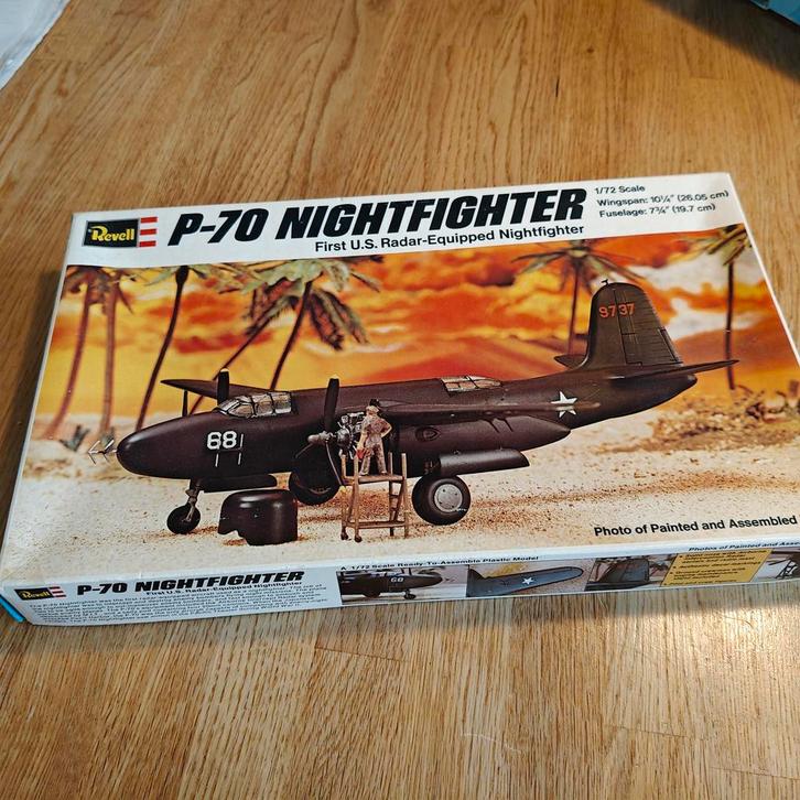 Revell P-70 Nightfighter 1/72 -1975 - Originele Do, Hobby en Vrije tijd, Modelbouw | Vliegtuigen en Helikopters, Zo goed als nieuw