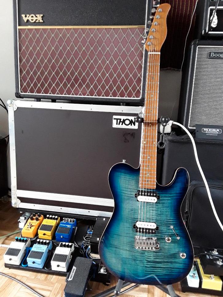 3 Gitaren, Muziek en Instrumenten, Snaarinstrumenten | Gitaren | Elektrisch, Zo goed als nieuw, Solid body, Overige merken, Ophalen