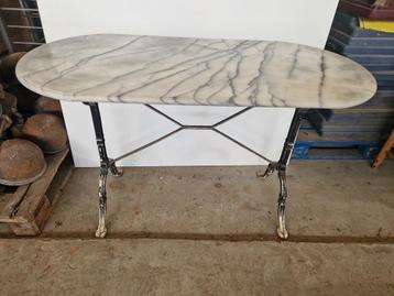 Marmeren bistro tafel 120 x 60cm met gietijzeren frame beschikbaar voor biedingen