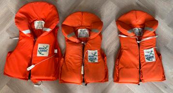 Resdingsvest. Kind en volwassenen. Zie foto’s. 3 stuks.  beschikbaar voor biedingen