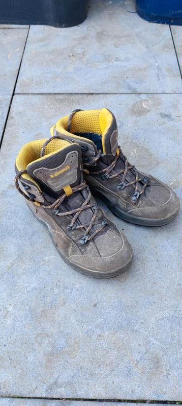 Lowa bergschoenen maat 34 Goretex beschikbaar voor biedingen