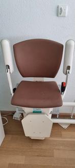 Otolift traplift rechte trap 14 treden – topstaat, comple, Diversen, Ophalen, Zo goed als nieuw, Recht