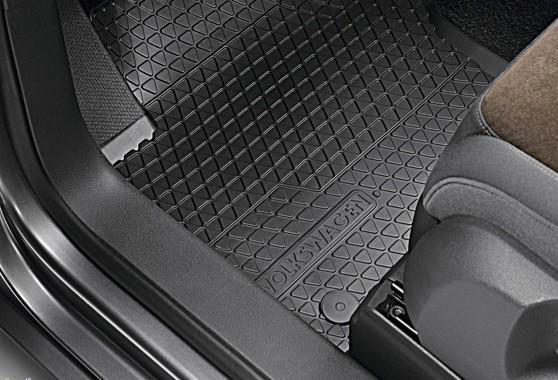 Nieuwe originele rubberen automatten VW Touran 03-15 2 stuks, Auto diversen, Tuning en Styling, Ophalen of Verzenden