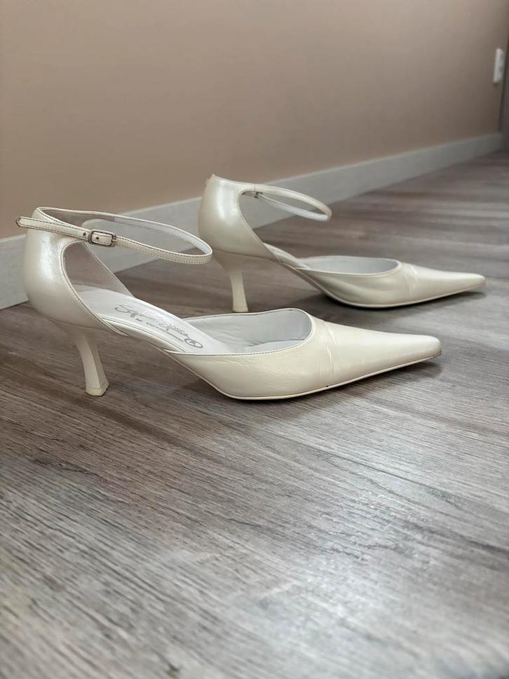 Elegante bruidsschoenen - Sophie Sposa, Kleding | Dames, Trouwkleding en Trouwaccessoires, Zo goed als nieuw, Schoenen, Wit, Ophalen of Verzenden