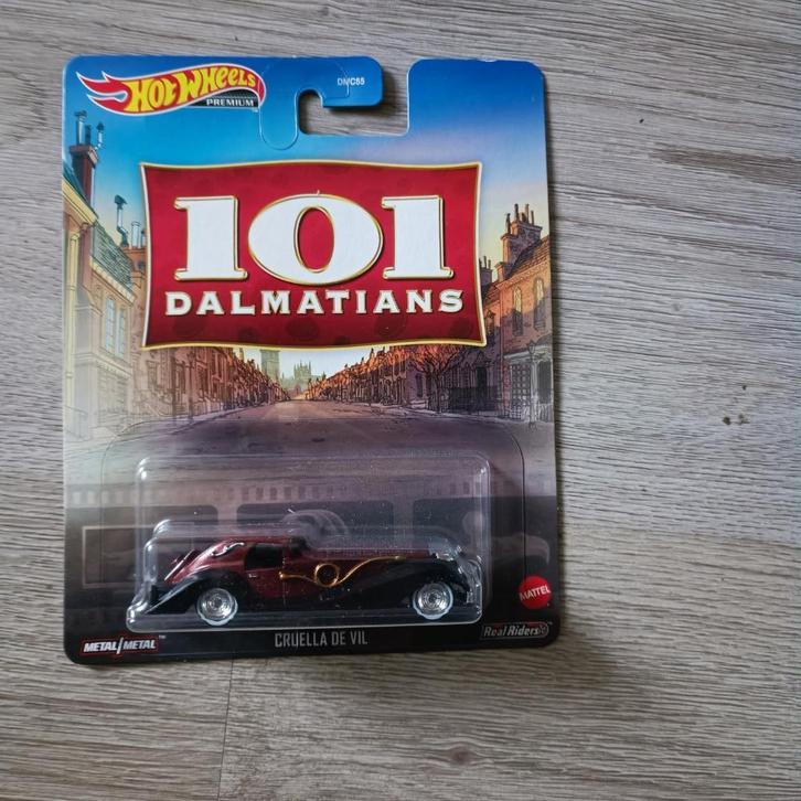 Hot Wheels Cruella De Vil 101 Dalmatians Cruella De Vil, Hobby en Vrije tijd, Modelauto's | Overige schalen, Zo goed als nieuw