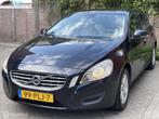 Volvo V60 1.6 T4 Kinetic Automaat Leer Clima Cruise Trekhaak, 4 cilinders, 179 pk, Zwart, 1600 kg