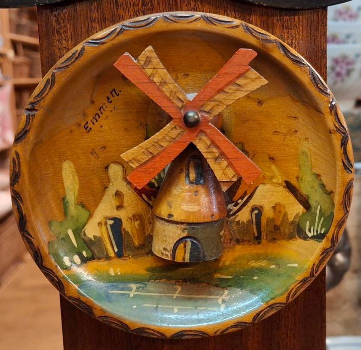 Souvenir Emmen, Volkskunst Molen Handgeschilderd ., Antiek en Kunst, Curiosa en Brocante, Ophalen of Verzenden
