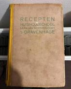Vintage kook boek 1942  recepten huishoudschool Den Haag, Ophalen of Verzenden, Gelezen