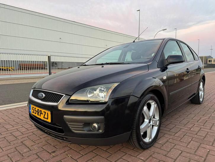 Ford Focus 1.6-16V /Airco/Cruise/Trekhaak/Nieuwe APK, Auto's, Ford, Bedrijf, Te koop, Focus, ABS, Airbags, Airconditioning, Alarm