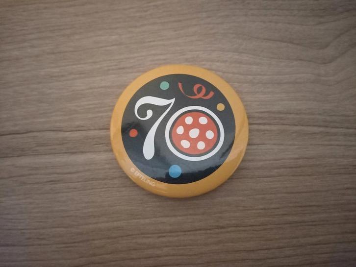 Efteling button 70 jaar jubileum, Verzamelen, Efteling, Nieuw, Button of Speldje, Verzenden