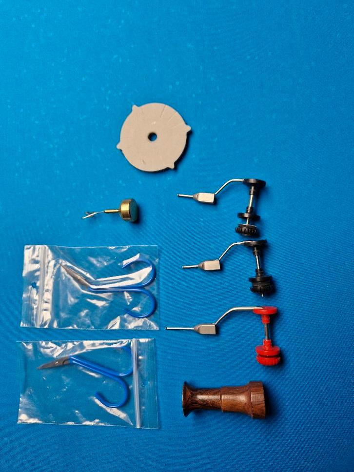 Setje mooi bindgereedschap, Watersport en Boten, Hengelsport | Vliegvissen, Gebruikt, Overige typen, Ophalen of Verzenden