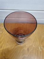 Vaas paars glas dikke voet, Ophalen of Verzenden, 'T Olde Gre-j, Info@toldegrej.nl, Endepoelstraat 20f Didam