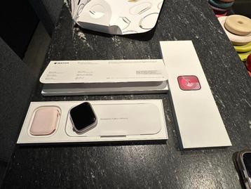 Apple Watch Series 9 – 45mm Cellular (Rosé aluminium) beschikbaar voor biedingen