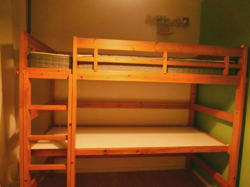 Degelijke houten hoogslaper met bureau – stevig grenenhout, Kinderen en Baby's, Kinderkamer | Stapelbedden en Hoogslapers, Gebruikt