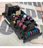 Subaru Impreza wrx Zekeringkast 2008-2011 82241FG010 oem, Ophalen of Verzenden, Zo goed als nieuw, H, H