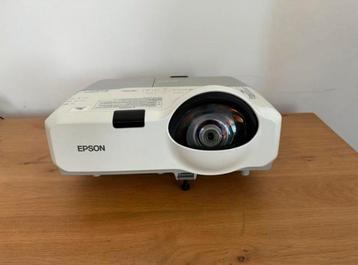 Epson EB-420 short throw beamer beschikbaar voor biedingen