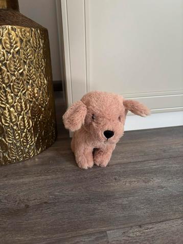 Knuffelhondje beschikbaar voor biedingen