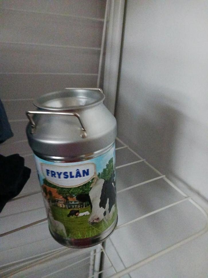 Friesland Melkbus Spaarpot, Antiek en Kunst, Antiek | Keukenbenodigdheden, Ophalen