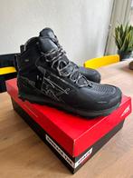 Altra Lone Peak 4 Mid - maat 44 - nooit gedragen, Kleding | Heren, Schoenen, Ophalen, Zwart, Zo goed als nieuw, Wandelschoenen of Bergschoenen