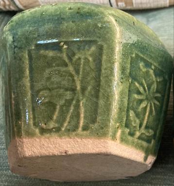 Celadon Oude Gemberpot  beschikbaar voor biedingen