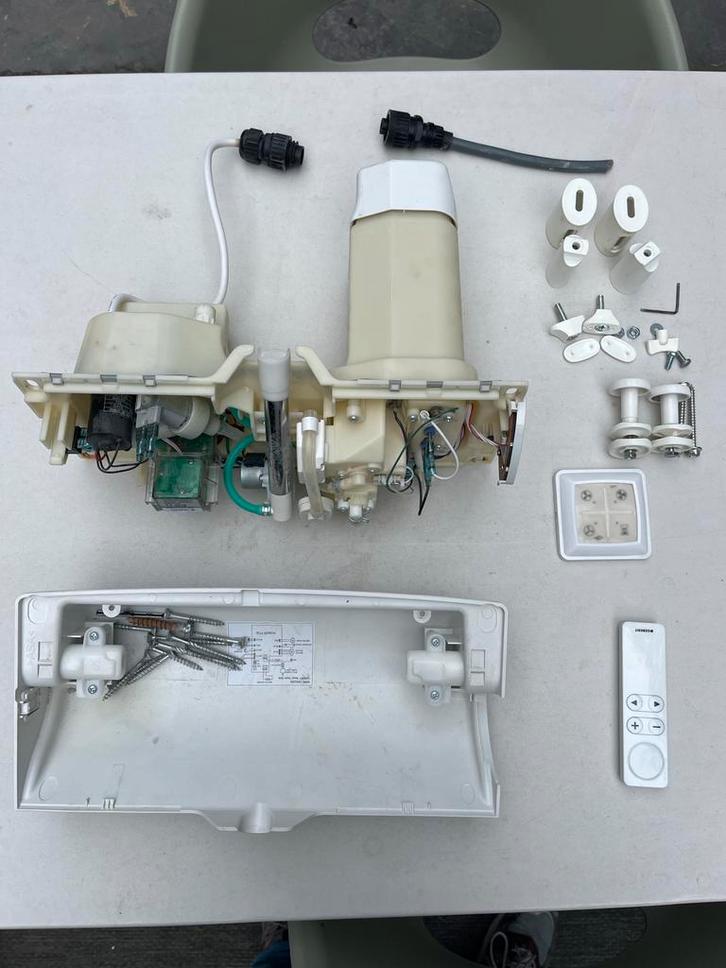 Automatische WC Doorspoelset, Doe-het-zelf en Verbouw, Sanitair, Gebruikt, Toilet, Ophalen