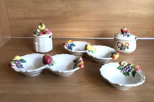 Italiaans serviesgoed met 3D fruit, Huis en Inrichting, Keuken | Servies, Gebruikt, Schaal of Schalen, Overige stijlen, Ophalen of Verzenden