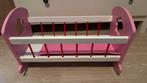 Houten poppen bed, Verzamelen, Poppenhuizen en Toebehoren, Ophalen, Zo goed als nieuw, Poppenhuis