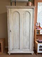 Witte Brocante Kast, Ophalen