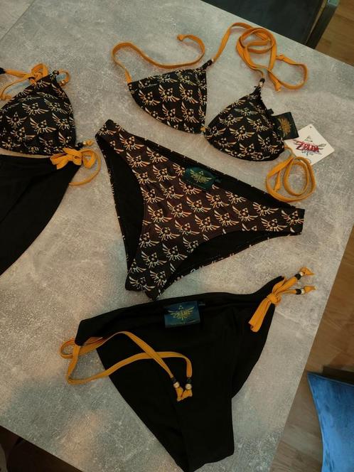 Zeer mooie Nieuwe Retro Bikini Zelda Nintendo 2 setjes (S&L), Kleding | Dames, Badmode en Zwemkleding, Nieuw, Bikini, Zwart, Ophalen of Verzenden