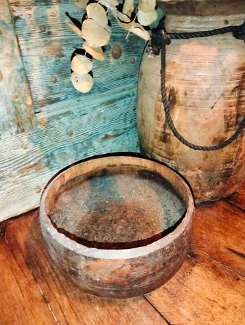 Houten brocante stoere schaal kom beschikbaar voor biedingen