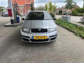 Skoda FABIA 1.2-6V Classic NIEUWE APK-5 DEURS beschikbaar voor biedingen
