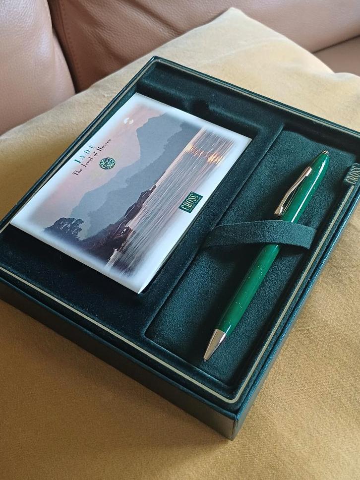 Pennen, Verzamelen, Pennenverzamelingen, Zo goed als nieuw, Balpen, Cross, Met doosje, Verzenden