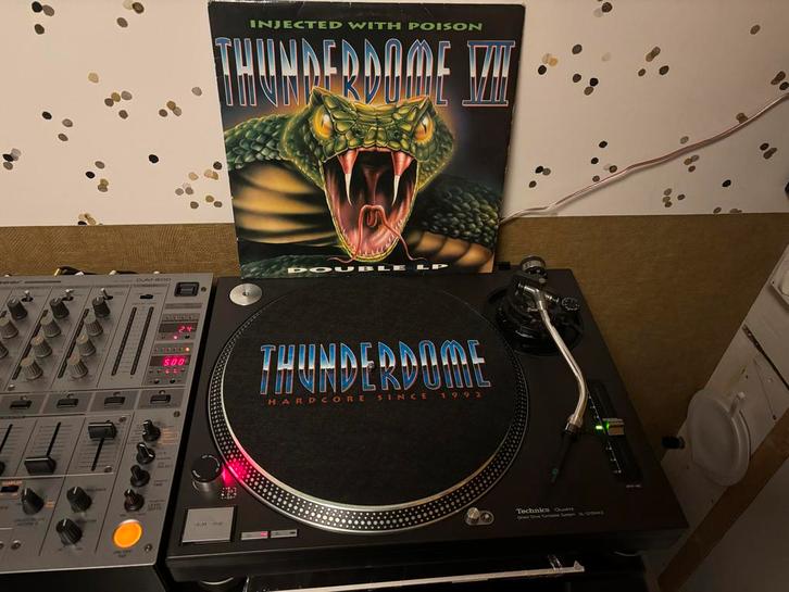 Thunderdome Slipmat - 90s Icoon!, Muziek en Instrumenten, Dj-sets en Draaitafels, Gebruikt, Ophalen of Verzenden