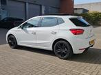 Seat Ibiza FR Sport 1.0 Ecotsi Panodak LED LMVelgen, Leder en Stof, Adaptive Cruise Control, Handgeschakeld, 3 cilinders