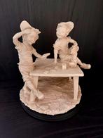 Capodimonte beeldje van C. Salci, Verzamelen, Beelden en Beeldjes, Ophalen of Verzenden, Zo goed als nieuw, Mens