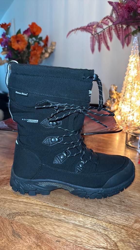 Human Nature nieuwe laarzen 41 waterproof, Kleding | Dames, Schoenen, Zo goed als nieuw, Hoge laarzen, Zwart, Ophalen of Verzenden