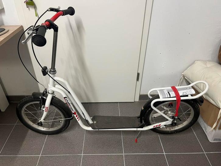 Roller, Fietsen en Brommers, Steps, Zo goed als nieuw, Elektrische step (E-scooter), Ophalen