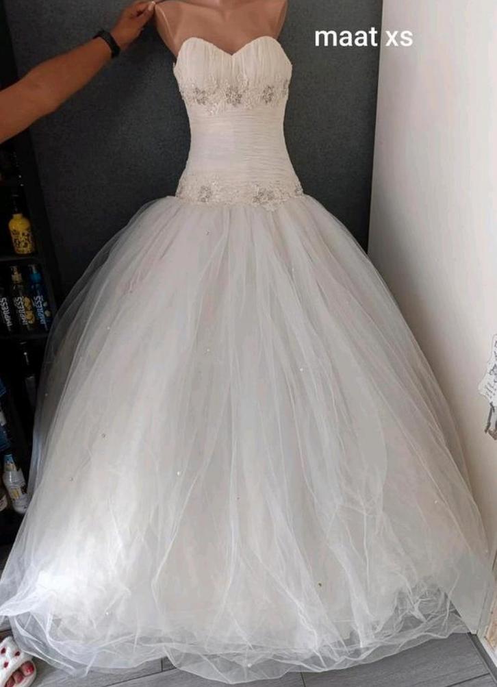 Prachtige witte trouwjurk - XS, Kleding | Dames, Trouwkleding en Trouwaccessoires, Nieuw, Trouwjurk, Wit, Ophalen