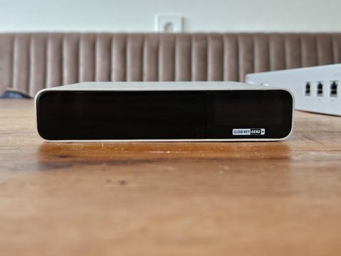 UniFi Cloud Key Gen2 Plus, Computers en Software, Netwerk switches, Gebruikt, Ophalen of Verzenden