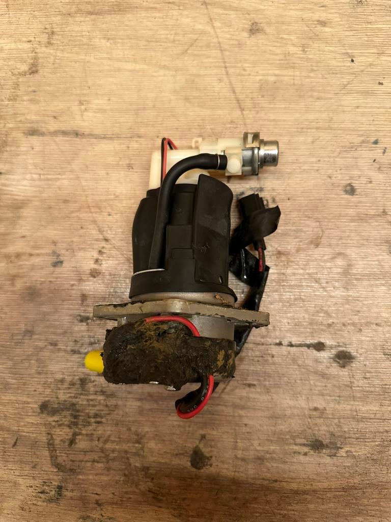 RMZ 450 2010-2017 Brandstofpomp, Motoren, Ophalen of Verzenden