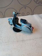 Vespa 150 super scooter. Maisto 1:18, Ophalen of Verzenden, Zo goed als nieuw, Maisto