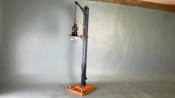 Bing spoor 0 / 1 Sterkstroomlamp 13952 met Spitzlampe. beschikbaar voor biedingen