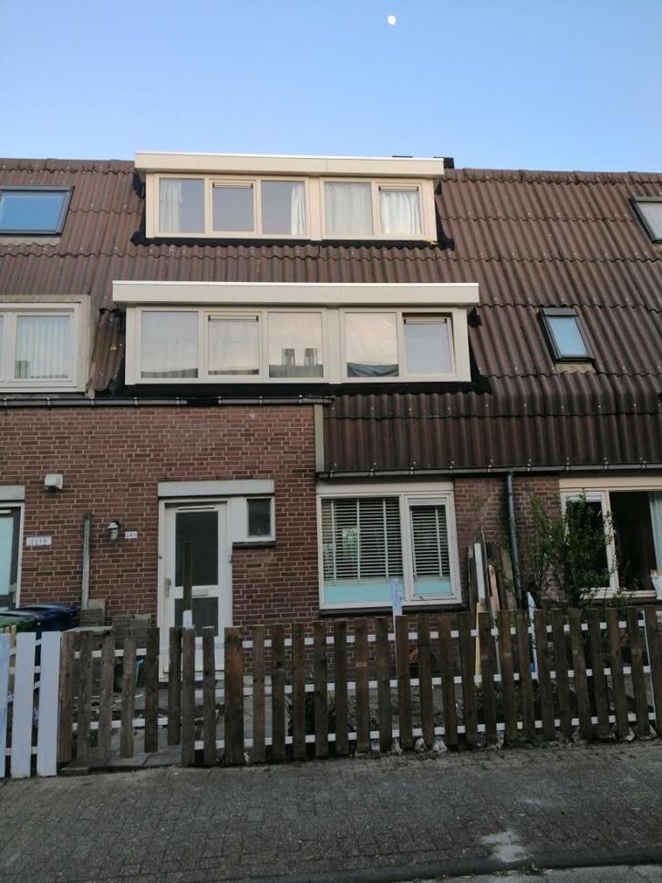 te koop huis, Huizen en Kamers, Huizen te koop, Almere, tot 200 m², Tussenwoning, B