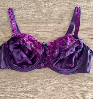 Prima donna 100C full cup aubergine bloem borduur beschikbaar voor biedingen