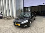Opel Astra 1.6 Turbo Cosmo Automaat! NETTE AUTO! INRUIL MOGE, Auto's, Opel, Euro 5, 730 kg, Zwart, 4 cilinders